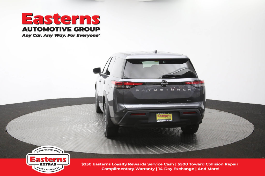 Used 2024 Nissan Pathfinder S AWD/4WD image 41