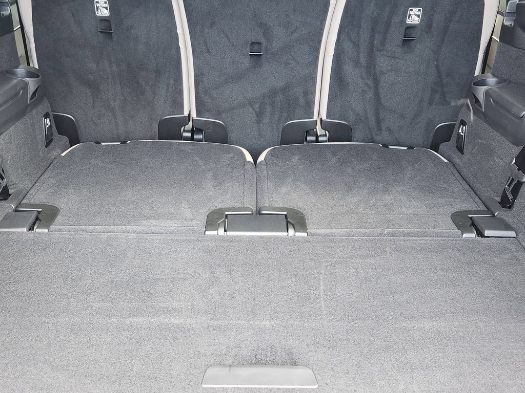 New 2026 Volvo XC90 B6 Plus w/ Protection Package Premier AWD/4WD image 21