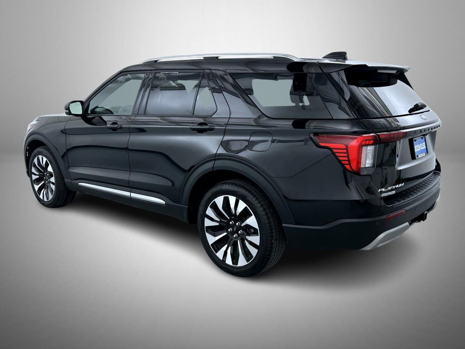 Used 2025 Ford Explorer Platinum w/ LUX Leather Package image 7