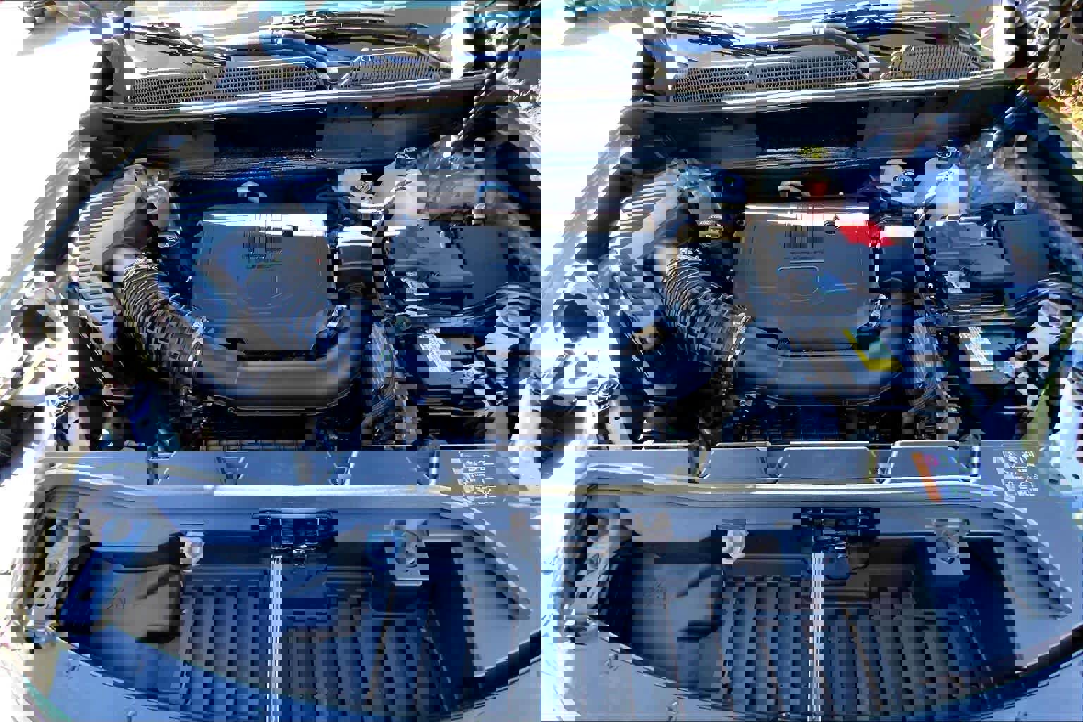 Certified 2023 GMC Acadia SLE w/ Driver Convenience Package image 29