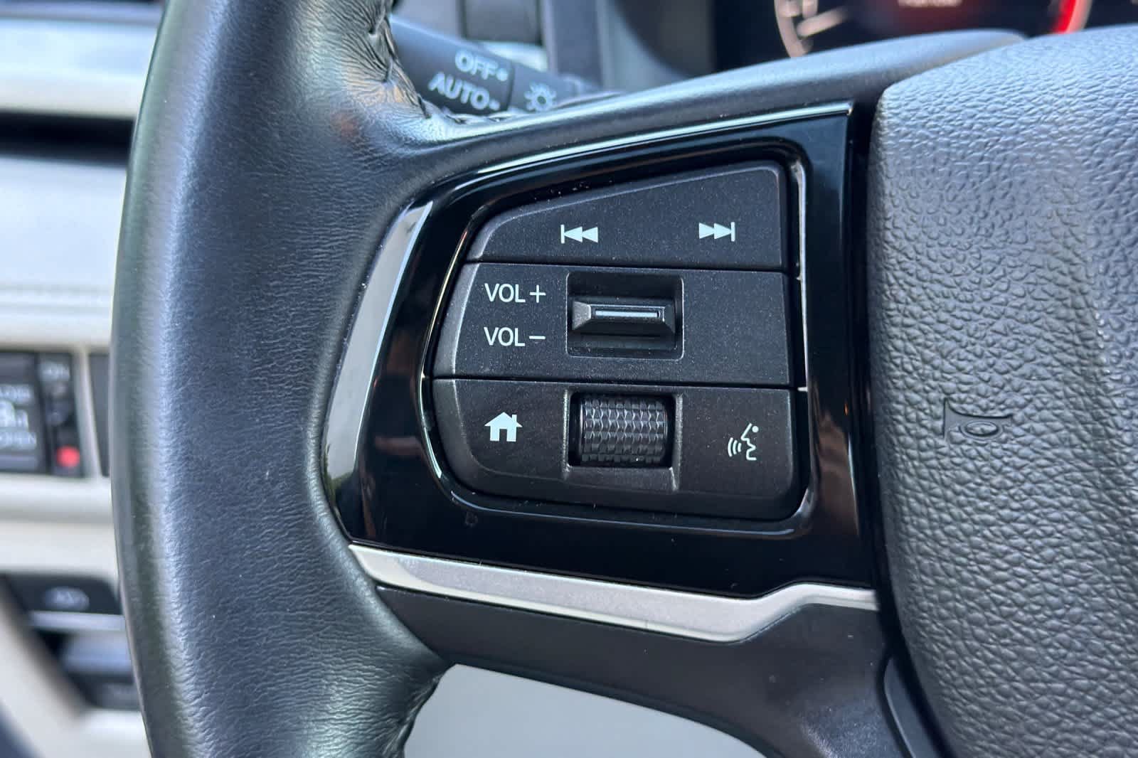 Used 2025 Honda Odyssey EX-L image 26