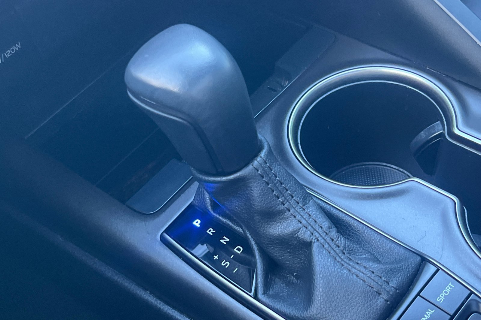 Used 2023 Toyota Camry SE image 17