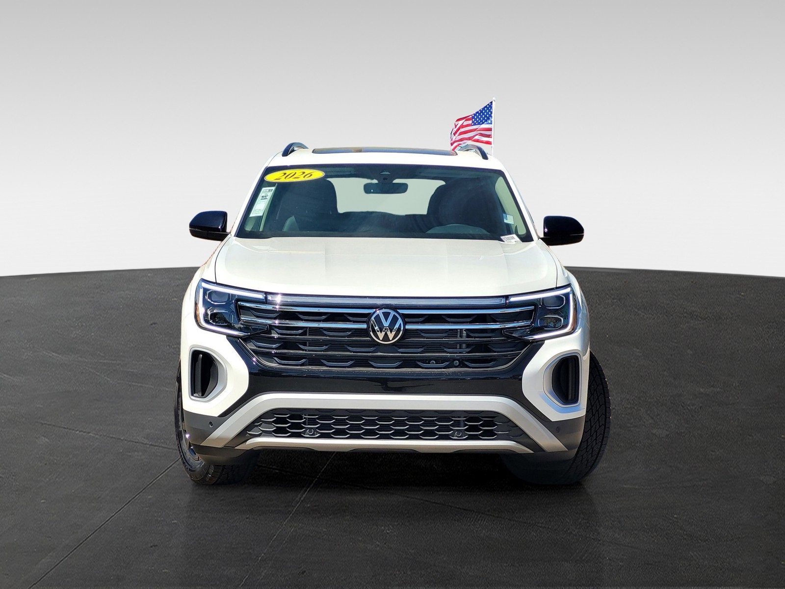 New 2026 Volkswagen Atlas Peak Edition image 2