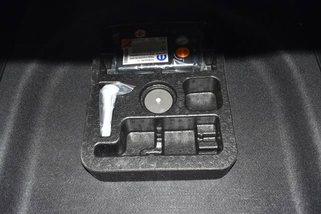 New 2026 Jeep Compass Latitude w/ Sun and Sound Group AWD/4WD image 33