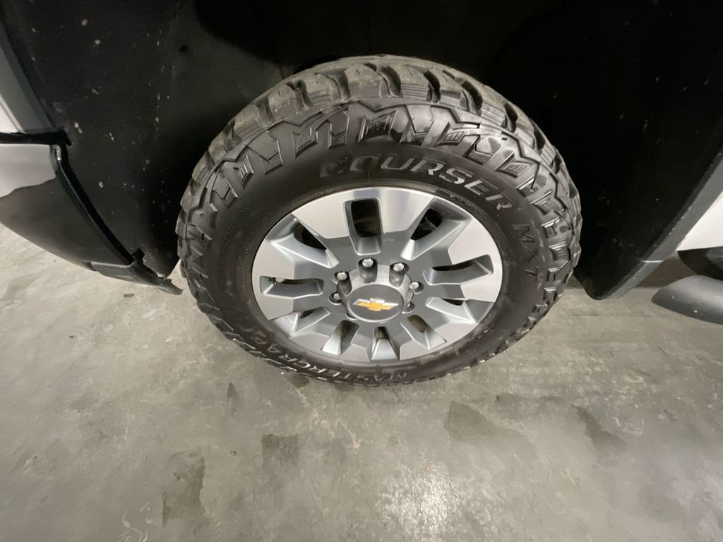 Used 2023 Chevrolet Silverado 2500 Custom w/ Custom Value Package image 30