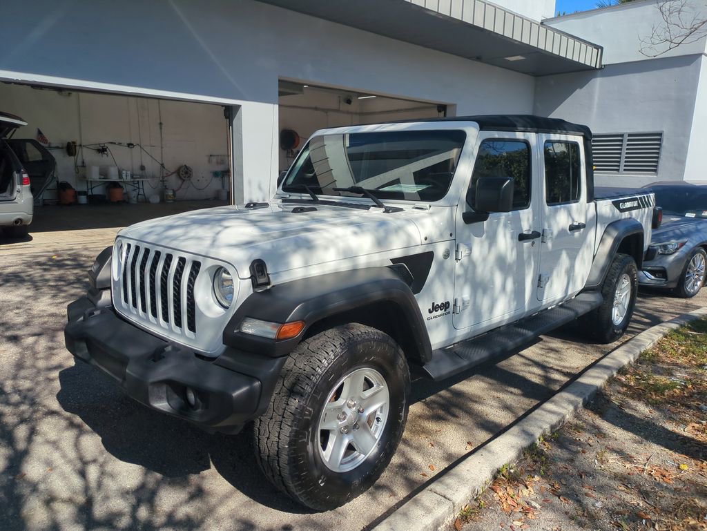 Used 2020 Jeep Gladiator Sport w/ Quick Order Package 24S image 11