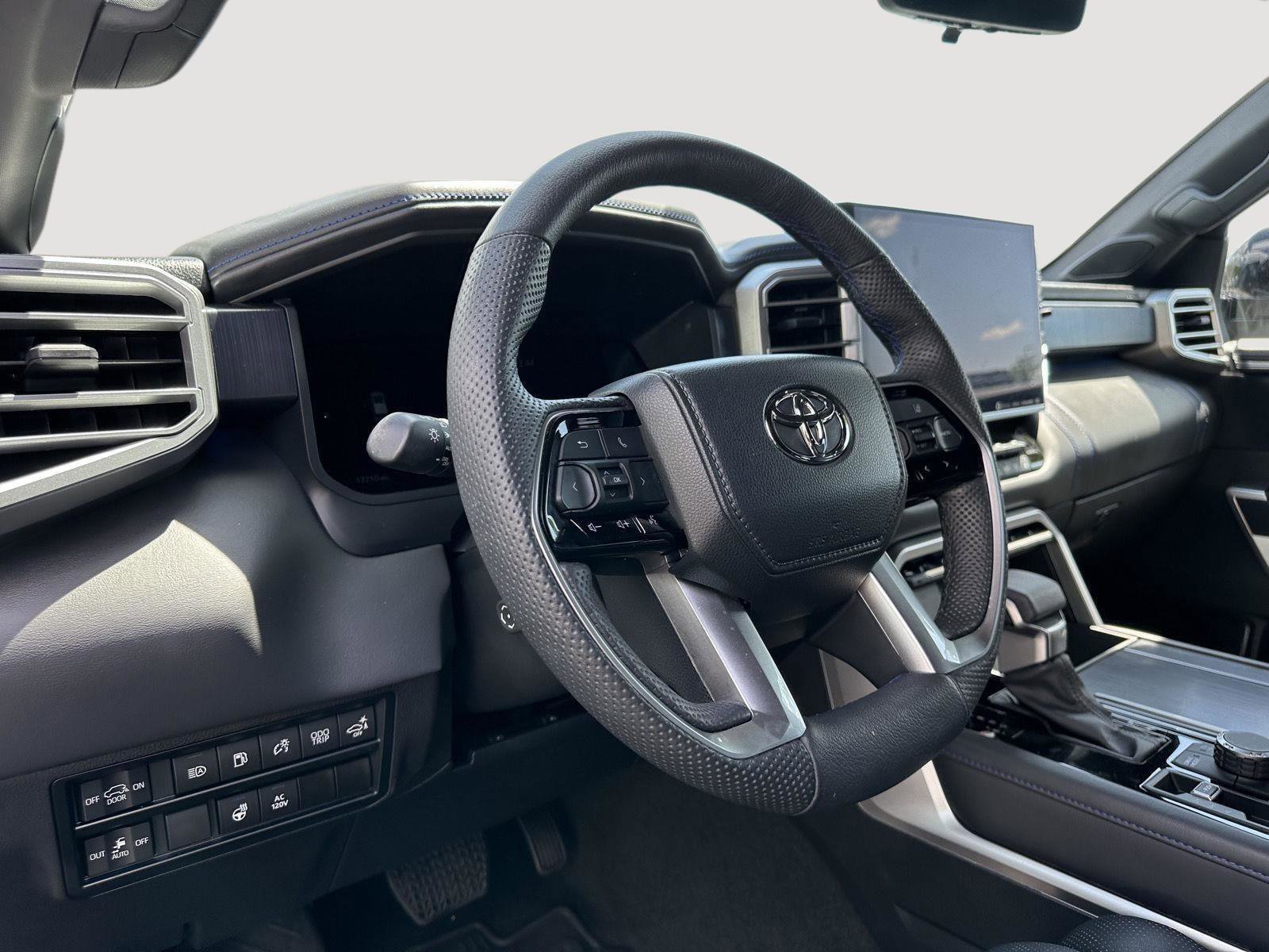 Certified 2024 Toyota Sequoia Platinum AWD/4WD image 11