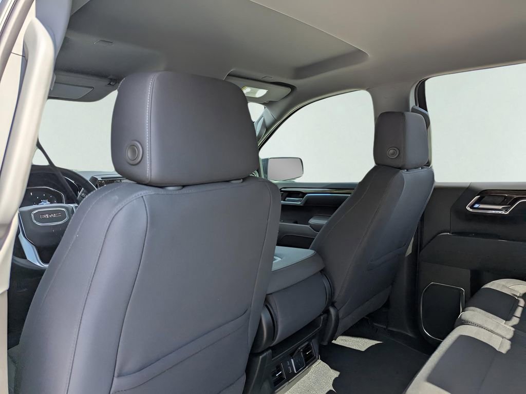 New 2025 GMC Sierra 1500 Elevation image 13