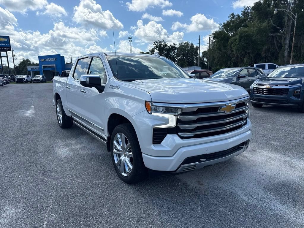 Used 2024 Chevrolet Silverado 1500 High Country AWD/4WD image 2
