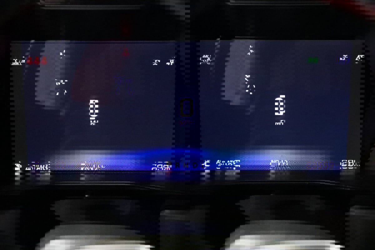 Used 2024 Chevrolet Colorado Z71 w/ Z71 Convenience Package 2 image 44