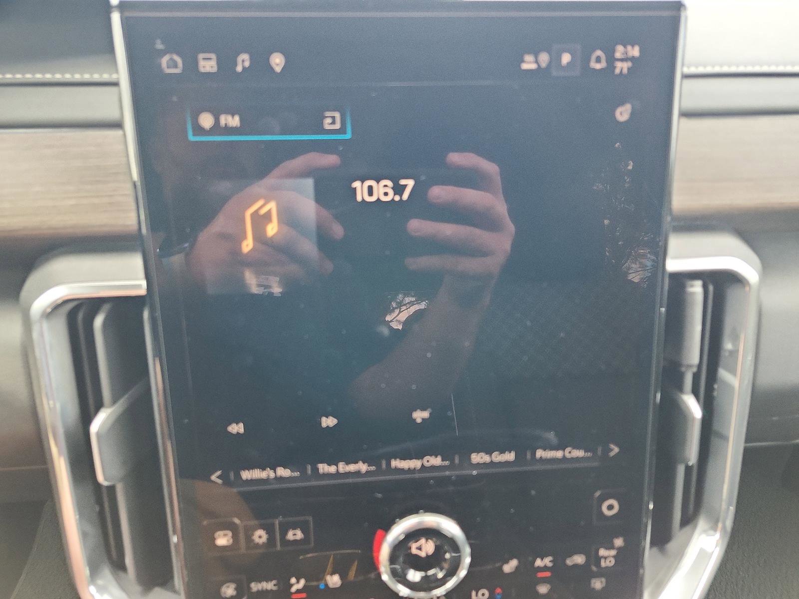 Certified 2025 GMC Acadia Denali image 13