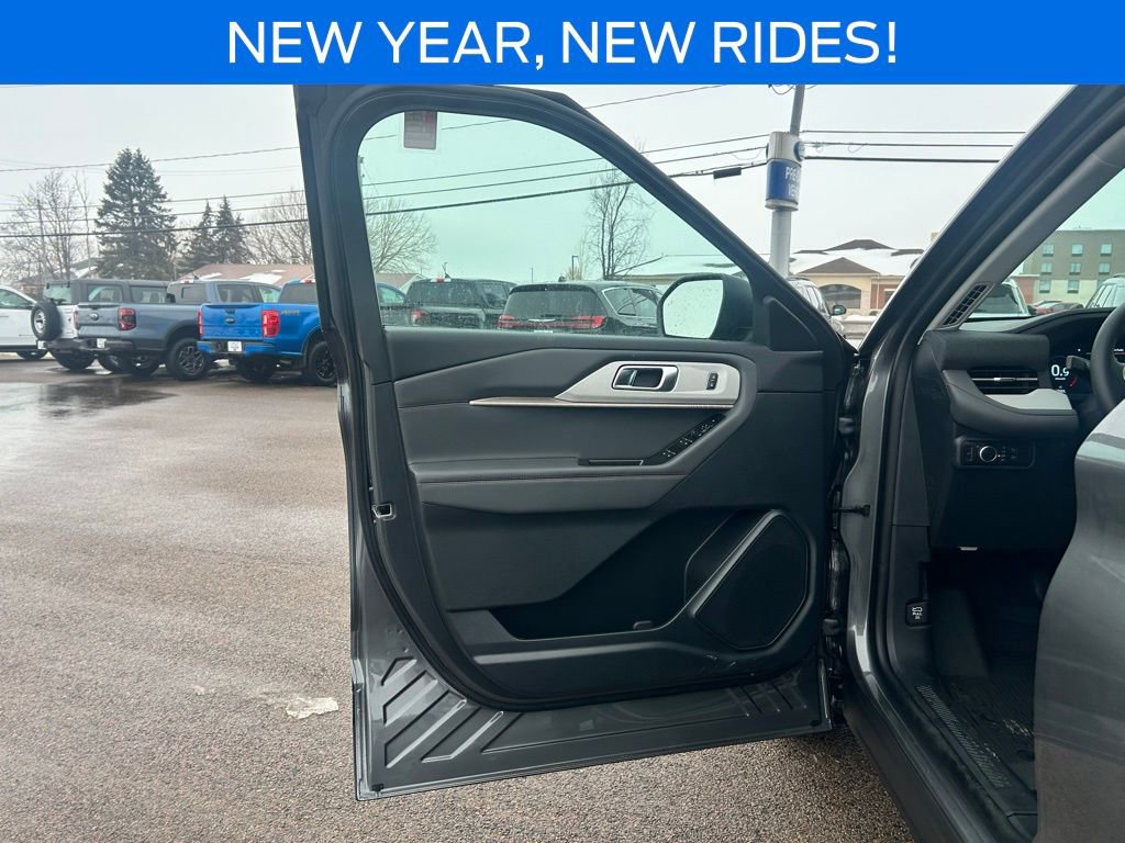 New 2026 Ford Explorer Active image 11