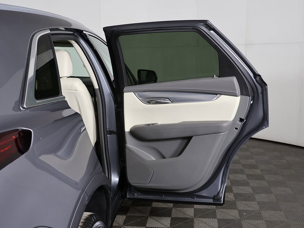 Used 2022 Cadillac XT5 Premium Luxury image 24