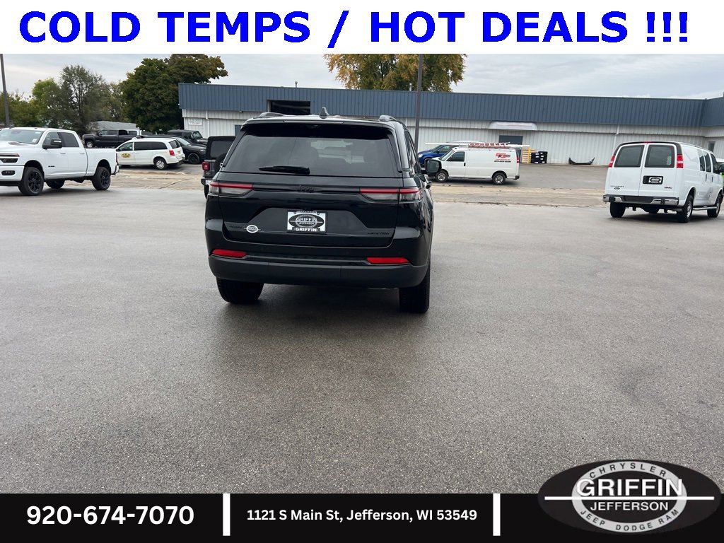 New 2025 Jeep Grand Cherokee Limited w/ Luxury Tech Group II image 13