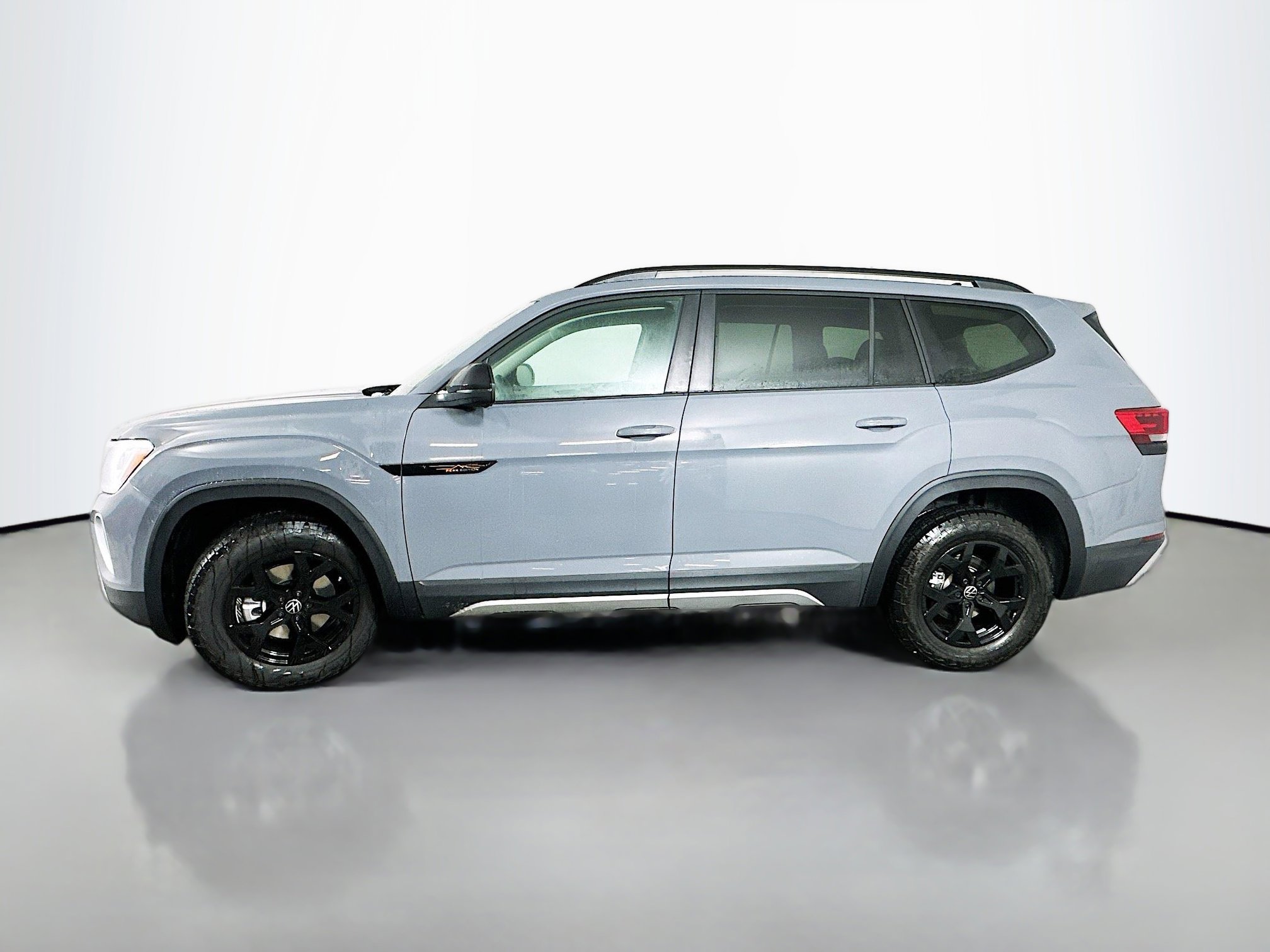 New 2026 Volkswagen Atlas Peak Edition AWD/4WD image 4