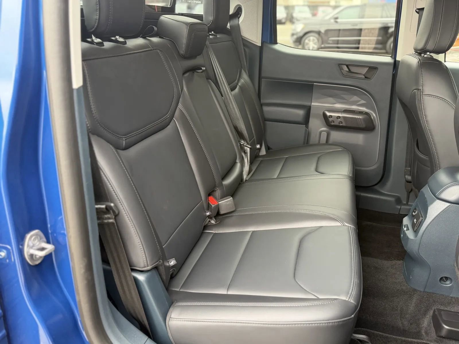 Used 2024 Ford Maverick Lariat w/ Black Appearance Package AWD/4WD image 48