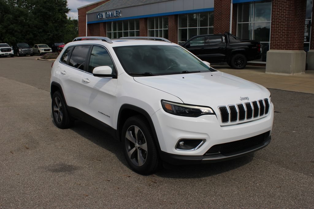 Used 2019 Jeep Cherokee Limited w/ Luxury Group AWD/4WD image 4