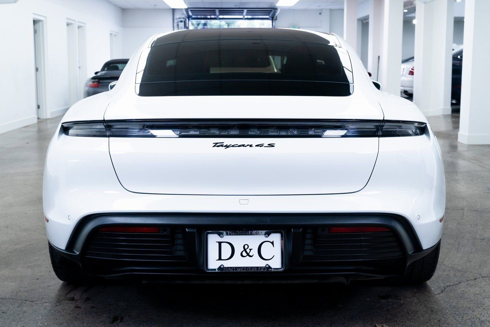 Used 2022 Porsche Taycan 4S image 5