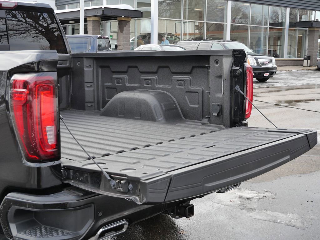 Used 2023 GMC Sierra 1500 AT4 w/ Technology Package image 14