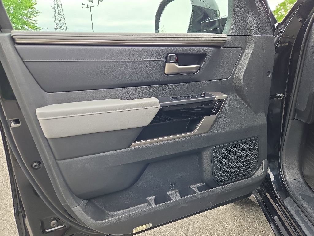 Used 2024 Toyota Tundra Limited AWD/4WD image 13