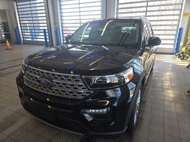 Used 2020 Ford Explorer Limited w/ Class III Trailer Tow Package image 16