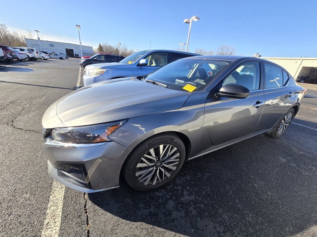Used 2024 Nissan Altima 2.5 SV image 4