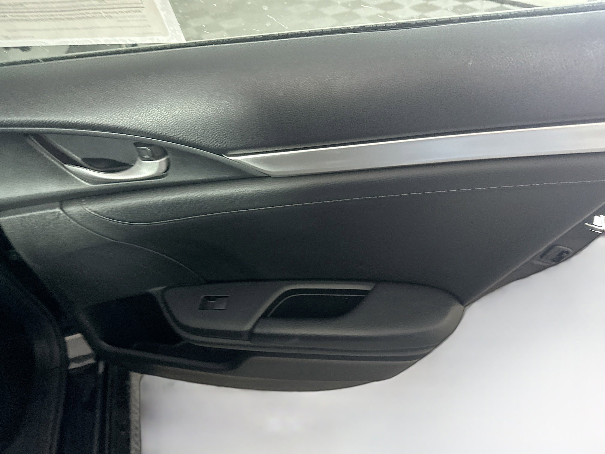 Used 2016 Honda Civic Touring image 30