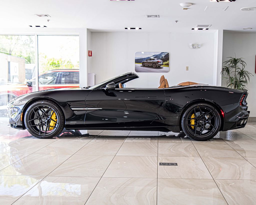New 2026 Aston Martin Vanquish Convertible RWD image 6