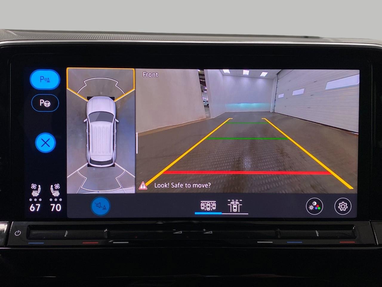 Used 2024 Volkswagen Atlas Cross Sport SEL Premium R-Line image 26