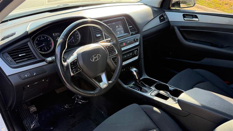Used 2018 Hyundai Sonata SEL FWD image 12