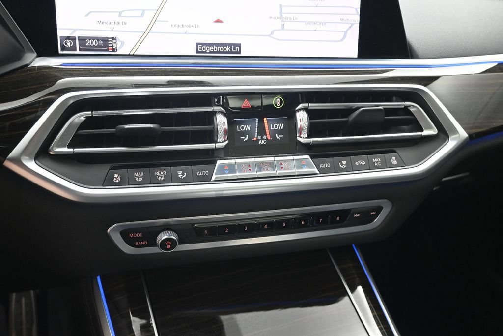 Used 2020 BMW X5 M50i AWD/4WD image 18