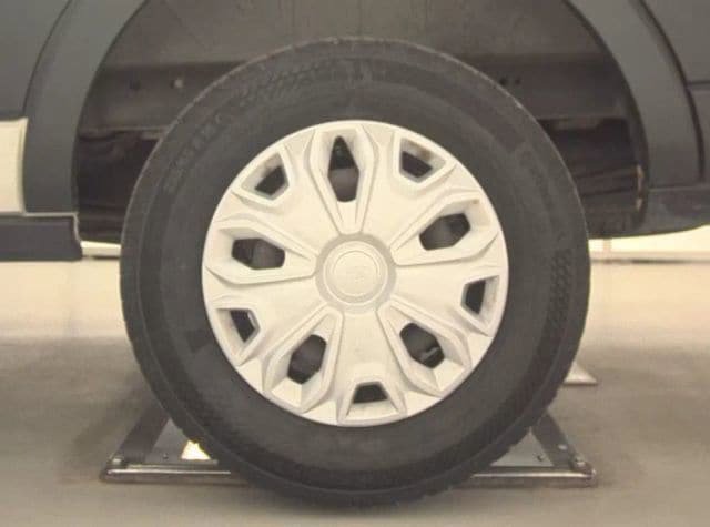 Used 2015 Ford Transit 250 148 Medium Roof image 15