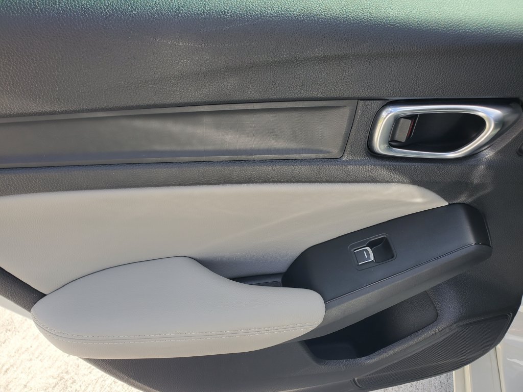 Certified 2025 Acura Integra FWD image 13