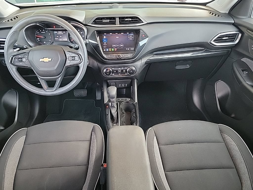 Used 2023 Chevrolet TrailBlazer LT w/ Convenience Package FWD image 16