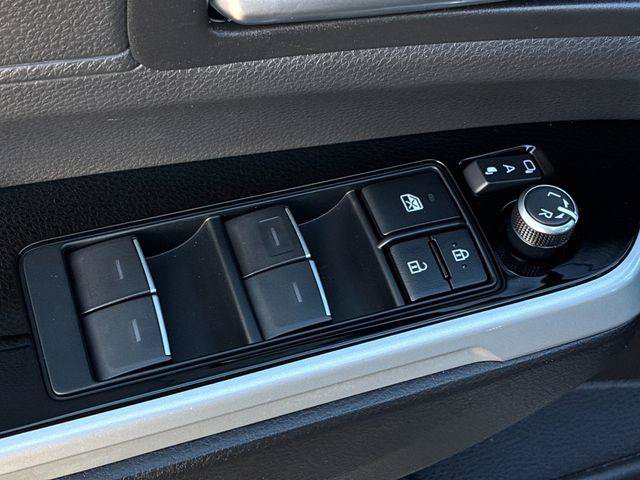 Certified 2026 Toyota Sienna Limited FWD image 13