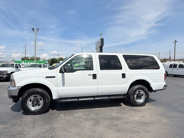 Used 2003 Ford Excursion XLT AWD/4WD image 9