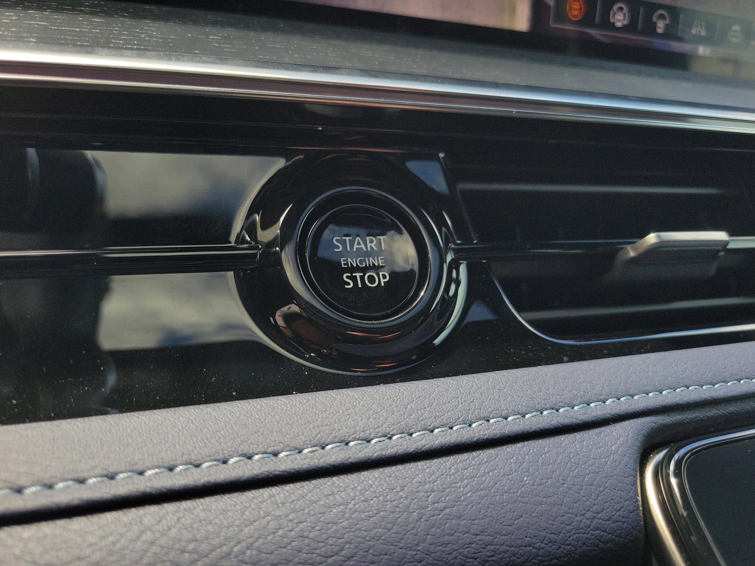 Certified 2026 INFINITI QX80 4WD w/ Sport Exterior Package image 14