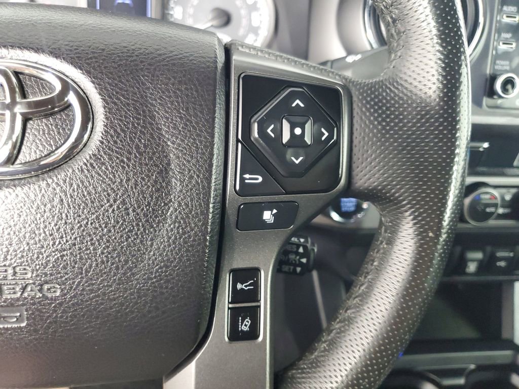 Used 2021 Toyota Tacoma TRD Sport w/ Technology Package image 25