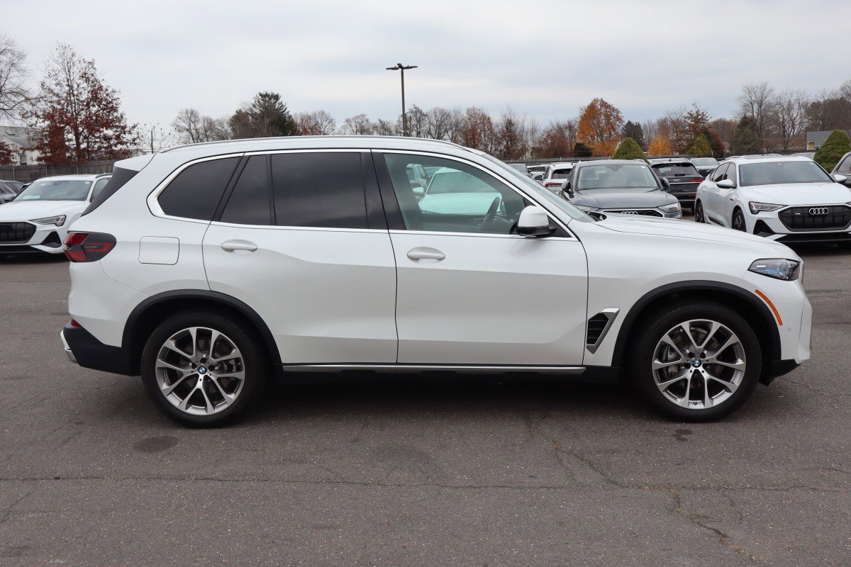 Used 2026 BMW X5 xDrive40i image 4