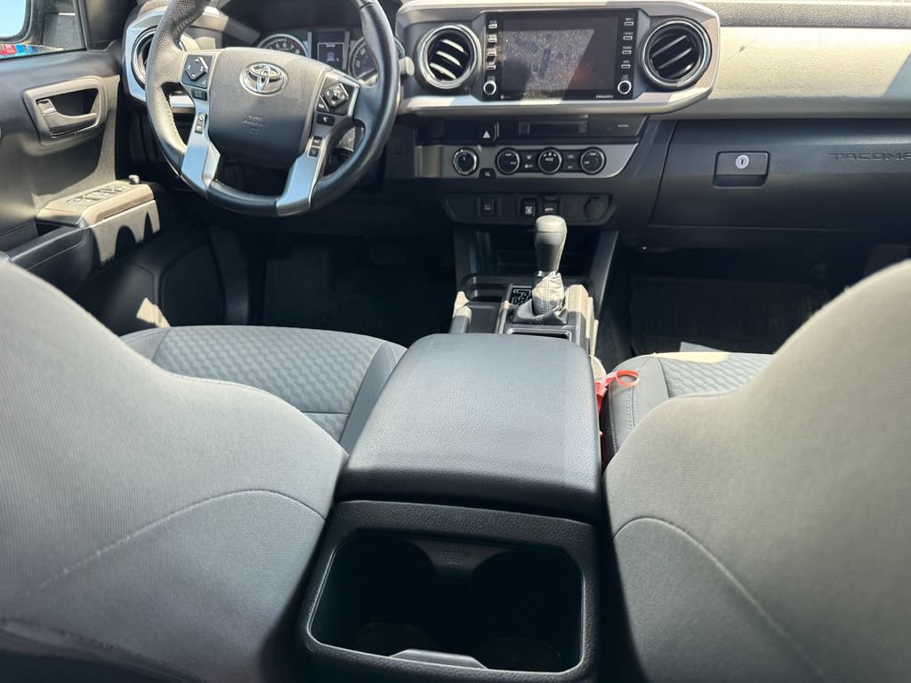 Used 2021 Toyota Tacoma SR5 w/ Blackout Package (TMS) AWD/4WD image 18