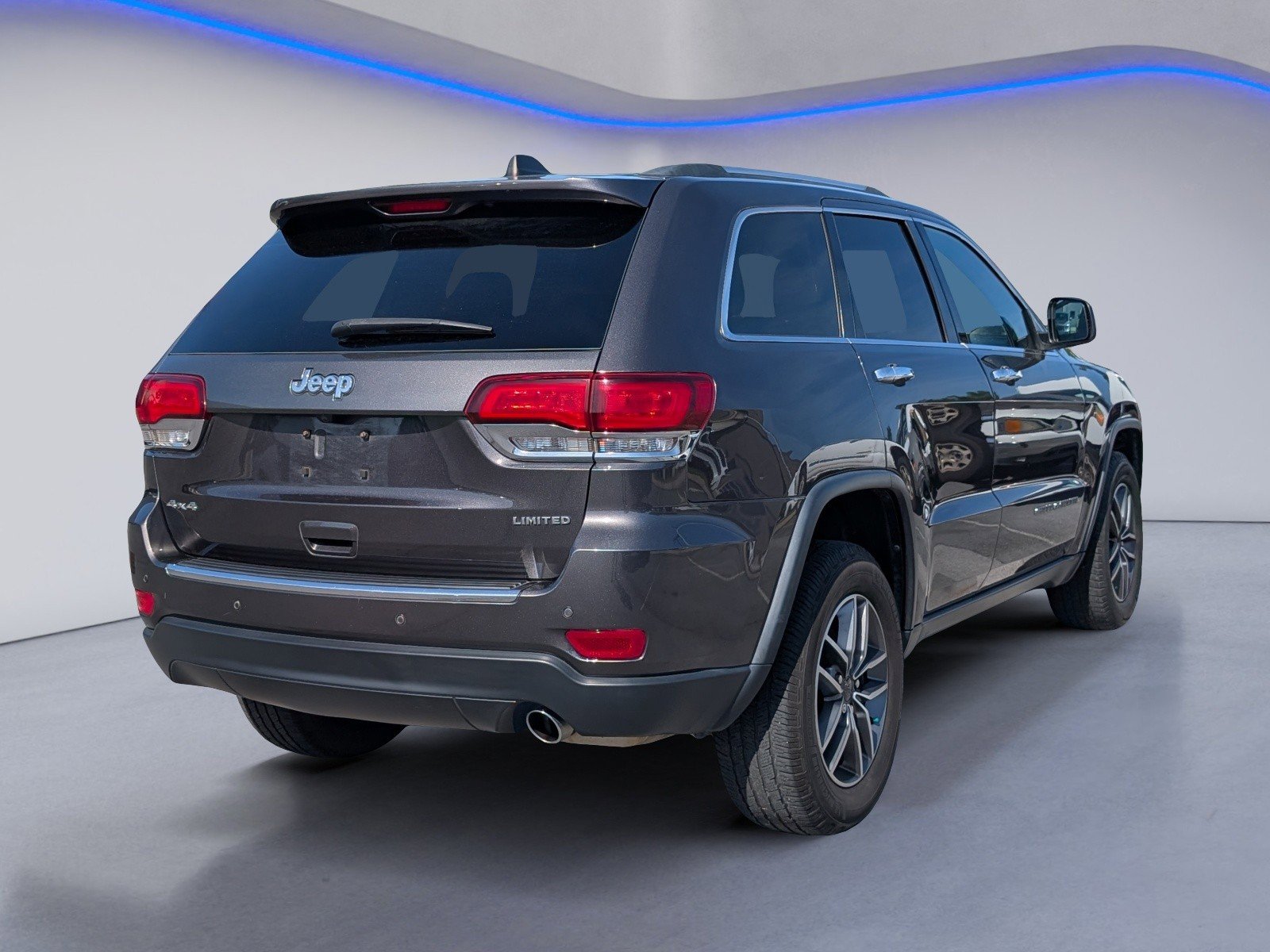 Used 2021 Jeep Grand Cherokee Limited w/ Premium Lighting Group AWD/4WD image 5