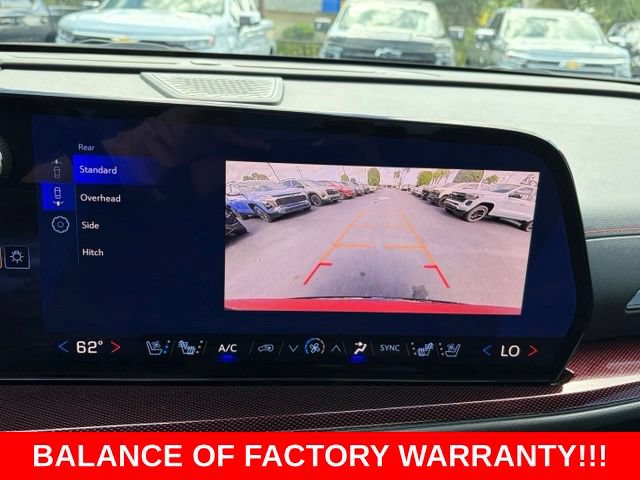 Used 2024 Chevrolet Traverse RS FWD image 25