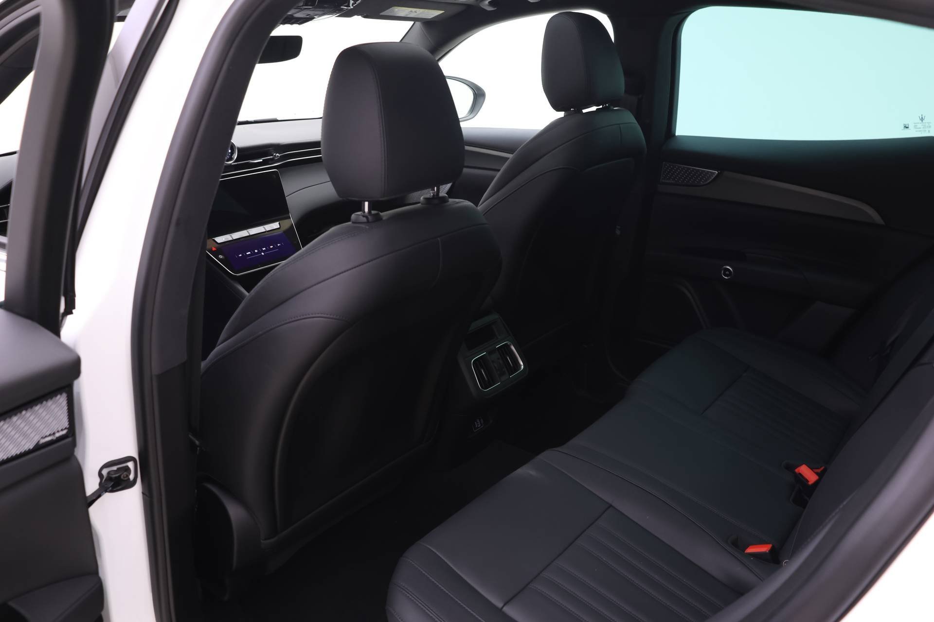 New 2024 Maserati Grecale GT image 12