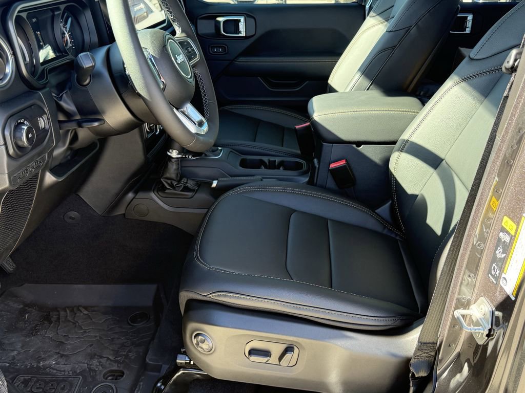 New 2025 Jeep Wrangler Sahara image 12