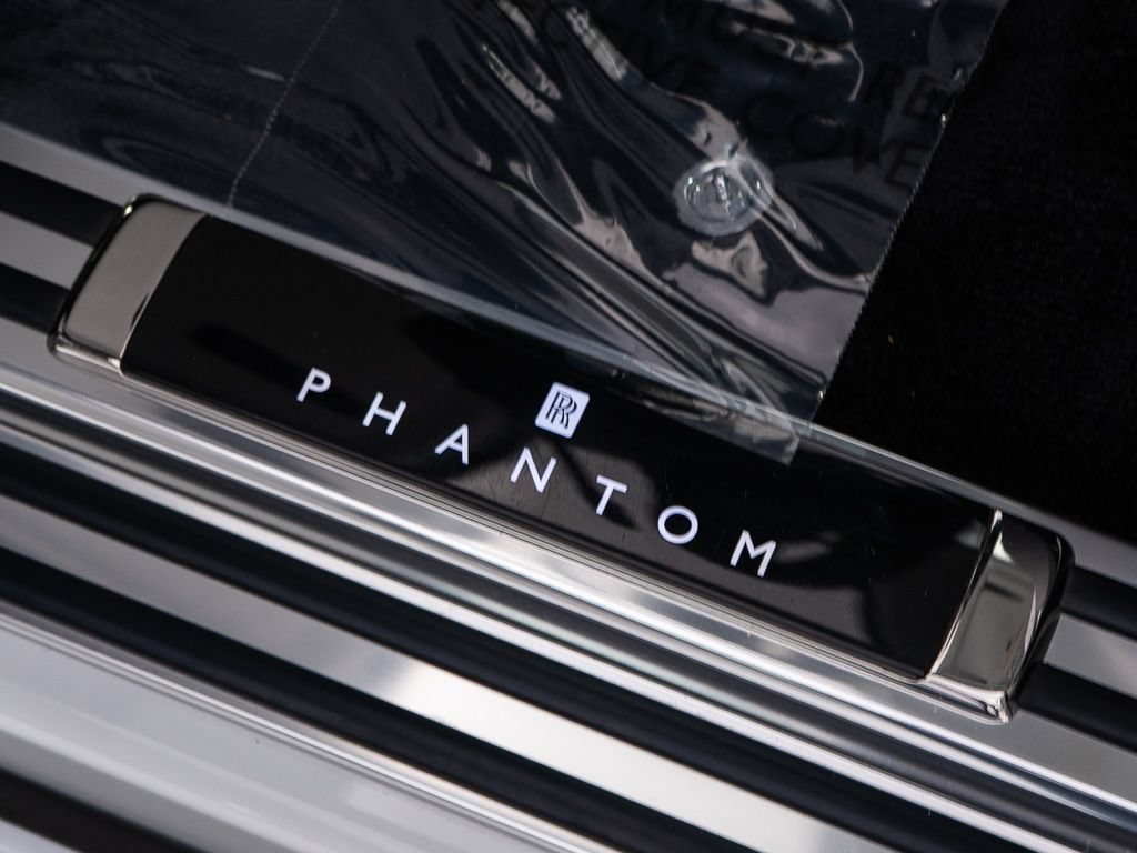 Certified 2023 Rolls-Royce Phantom Sedan RWD image 14