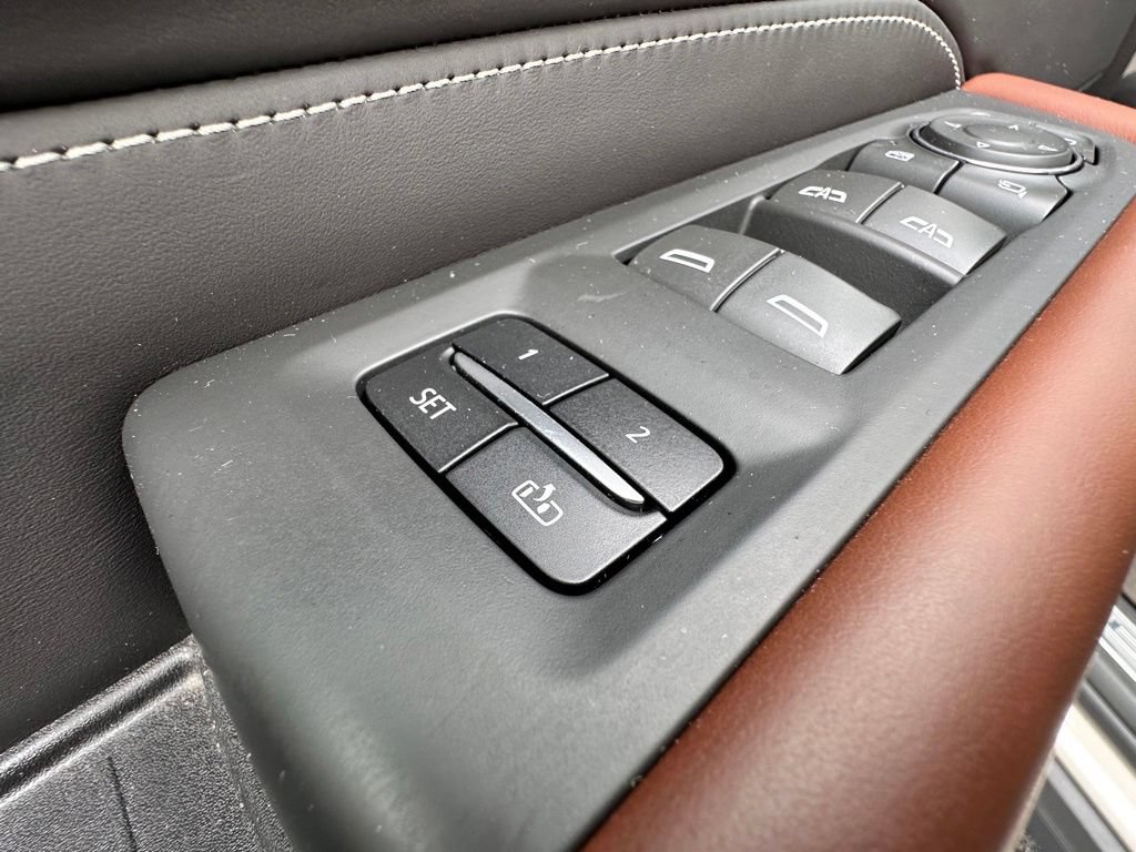 Certified 2023 GMC Yukon Denali Ultimate AWD/4WD image 22