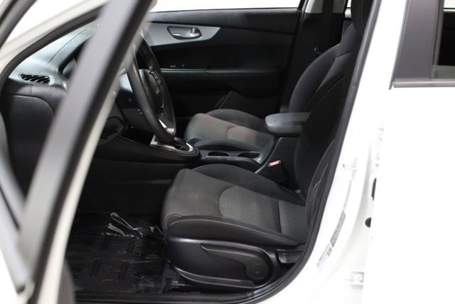 Used 2024 Kia Forte LXS image 8