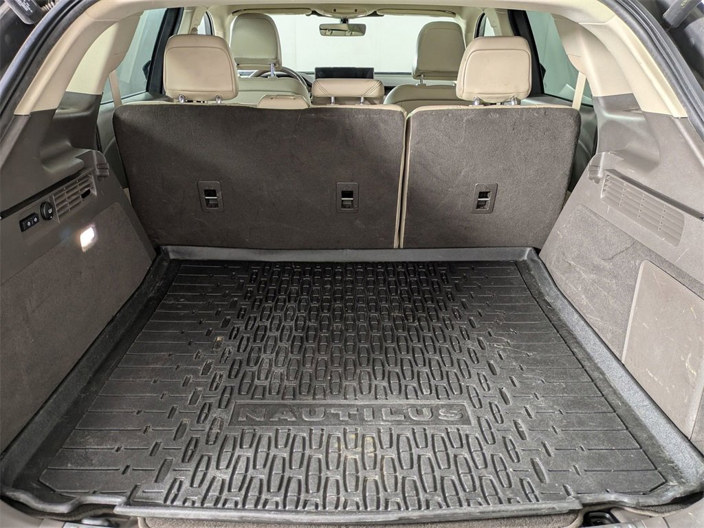 Used 2022 Lincoln Nautilus Reserve image 28