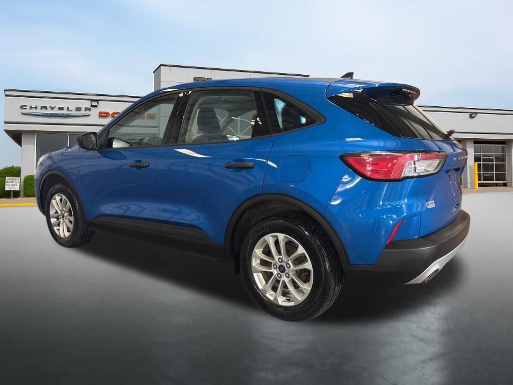 Used 2020 Ford Escape S AWD/4WD image 3