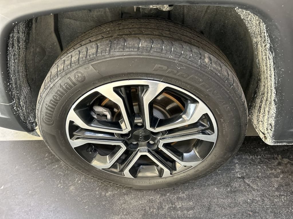 Used 2023 Jeep Compass Limited AWD/4WD image 6